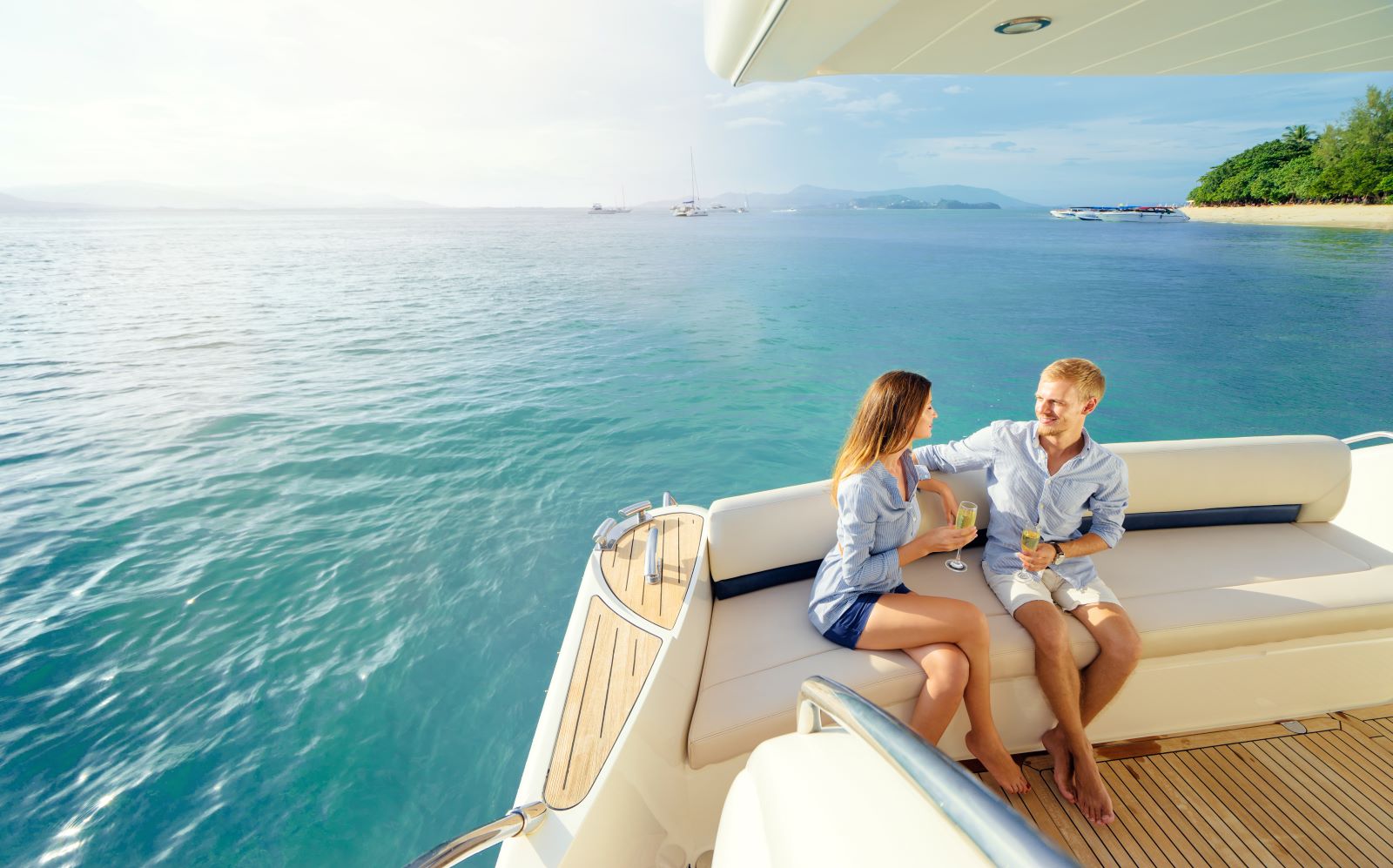 couple on boat tour